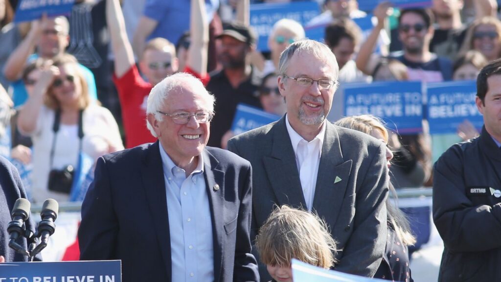 Levi Sanders