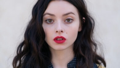 OhThumbelina is the modeling alias of Alina Phillips